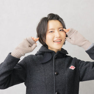 WOOL100% アームウォーマー ショートタイプ グレージュ 手袋 ホールガーメント製法